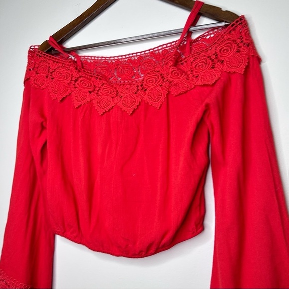 H&M Off-the-shoulder Peasant Blouse Viscose Lace Trim Bright Red Medium - Picture 11 of 12
